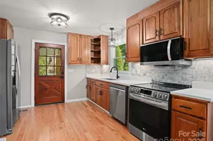 220 Love Ln, Waynesville, NC 28786 - Photo 9