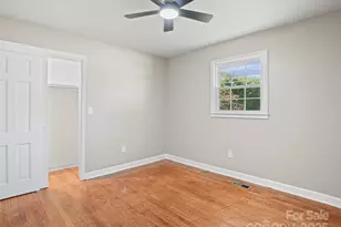 220 Love Ln, Waynesville, NC 28786 - Photo 17