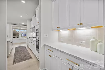 5024 Hillshire Lane, Charlotte, NC 28227 - Photo 7