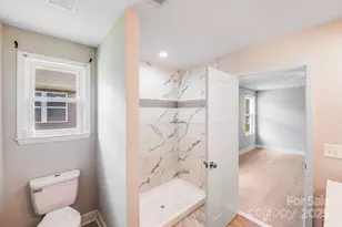 114 W Lee Ave, Bessemer City, NC 28016 - Photo 21