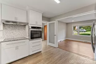 1614 Keeling Pl, Charlotte, NC 28210 - Photo 9