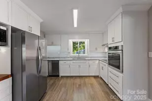 1614 Keeling Pl, Charlotte, NC 28210 - Photo 7