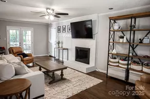 1209 Derbyshire Rd, Kannapolis, NC 28081 - Photo 3