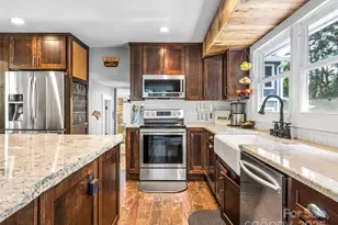 135 Dogwood Dr, Brevard, NC 28712 - Photo 15