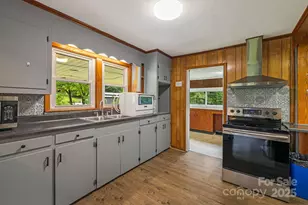 8171 Sugar Hill Rd, Marion, NC 28752 - Photo 5