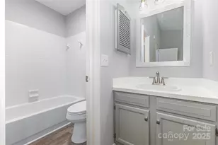 6319 Windsor Gate Ln, Charlotte, NC 28215 - Photo 19