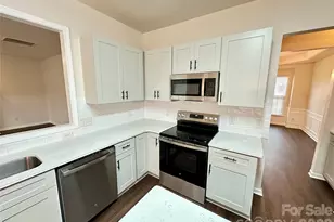 7633 Rathburn Ln, Charlotte, NC 28277 - Photo 9