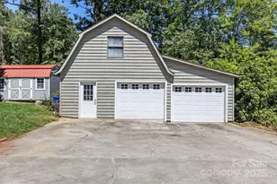 8 English Pl, Candler, NC 28715 - Photo 31