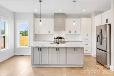 38 Red Laurel Court, Hendersonville, NC 28792 - Photo 9