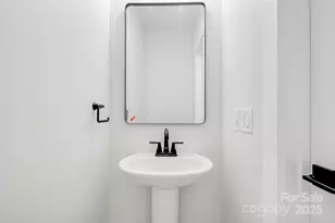 38 Red Laurel Ct, Hendersonville, NC 28792 - Photo 17