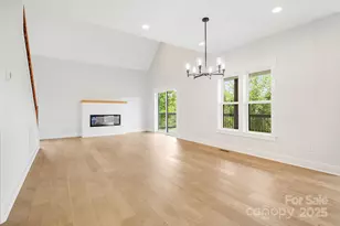 38 Red Laurel Ct, Hendersonville, NC 28792 - Photo 9