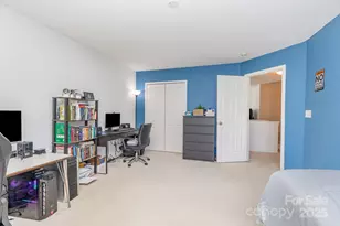 9439 Bayview Pkwy, Charlotte, NC 28216 - Photo 31