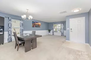 9439 Bayview Pkwy, Charlotte, NC 28216 - Photo 5