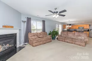 9439 Bayview Pkwy, Charlotte, NC 28216 - Photo 11