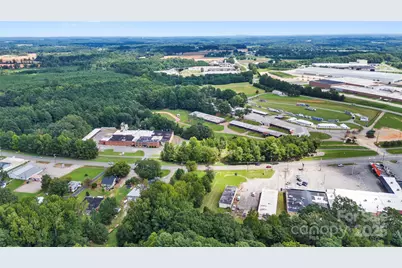 694 N Main Street, Troutman, NC 28166 - Photo 3