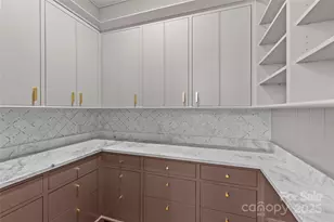 1172 Queens Rd, Charlotte, NC 28207 - Photo 25