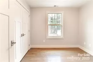 129 Aurora Dr, Asheville, NC 28805 - Photo 15