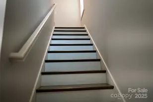 129 Aurora Dr, Asheville, NC 28805 - Photo 9