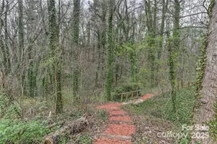 129 Aurora Dr, Asheville, NC 28805 - Photo 19