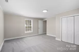 913 W 3rd Ave, Gastonia, NC 28052 - Photo 17