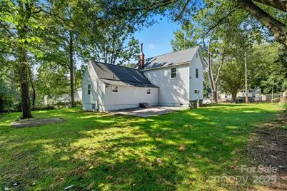 913 W Third Avenue, Gastonia, NC 28052 - Photo 23