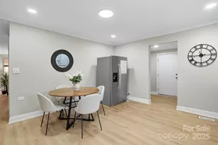 913 W 3rd Ave, Gastonia, NC 28052 - Photo 7