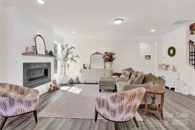 7021 Fauna Drive, Charlotte, NC 28215 - Photo 5