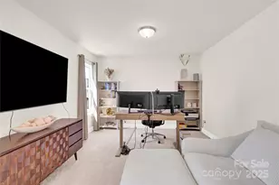 7021 Fauna Dr, Charlotte, NC 28215 - Photo 11