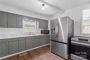 3612 Sargeant Dr, Charlotte, NC 28217 - Photo 11