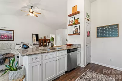 3112 Wynn Way, Charlotte, NC 28215 - Photo 7