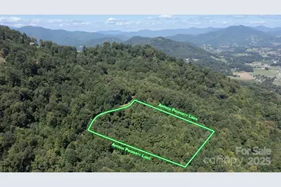 107 Escalante Road #14, Waynesville, NC 28785 - Photo 5