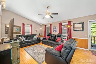 282 Sourwood Dr, Spruce Pine, NC 28777 - Photo 3