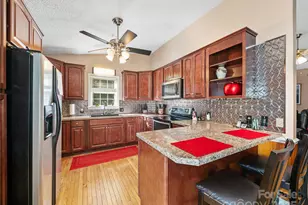 282 Sourwood Dr, Spruce Pine, NC 28777 - Photo 7