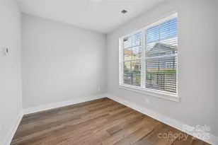 2025 Summey Ave, Charlotte, NC 28205 - Photo 17