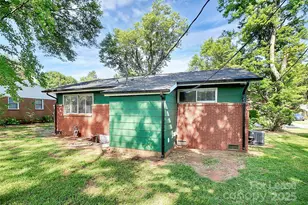 2244 English Dr, Charlotte, NC 28216 - Photo 33