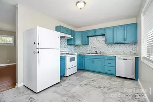 2244 English Dr, Charlotte, NC 28216 - Photo 7