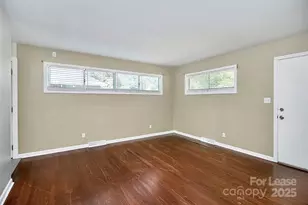 2244 English Dr, Charlotte, NC 28216 - Photo 3