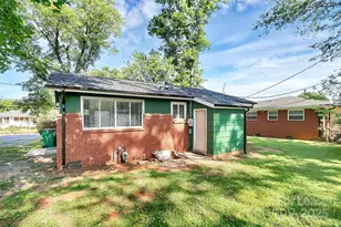 2244 English Dr, Charlotte, NC 28216 - Photo 31