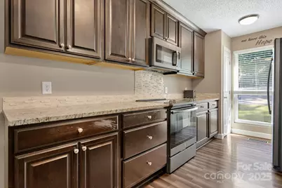 4340 N Center Street #601, Hickory, NC 28601 - Photo 11