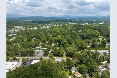 1001 Greenville Highway, Hendersonville, NC 28739 - Photo 21