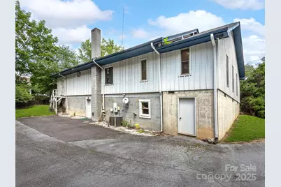 1001 Greenville Highway, Hendersonville, NC 28739 - Photo 17