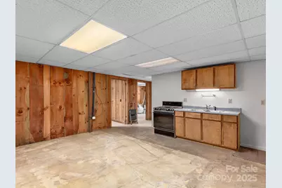 1001 Greenville Highway, Hendersonville, NC 28739 - Photo 5