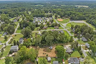 621 Pleasant Ave, Kannapolis, NC 28081 - Photo 3