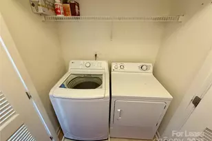 237 N Irwin Ave, Charlotte, NC 28202 - Photo 17