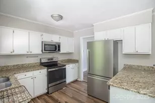 129 Woodland Dr, Havelock, NC 28532 - Photo 5