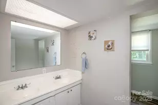 129 Woodland Dr, Havelock, NC 28532 - Photo 9