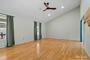 300 Dogwood Ln, Burnsville, NC 28714 - Photo 7