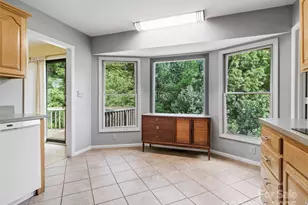 300 Dogwood Ln, Burnsville, NC 28714 - Photo 11