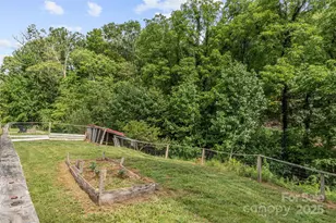 300 Dogwood Ln, Burnsville, NC 28714 - Photo 33