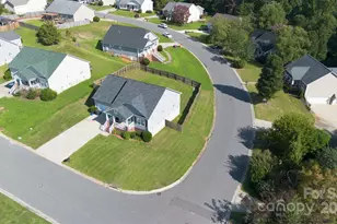 835 Holdcroft Ln, Rock Hill, SC 29730 - Photo 3